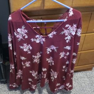 Long sleeve soft maroon floral shirt!